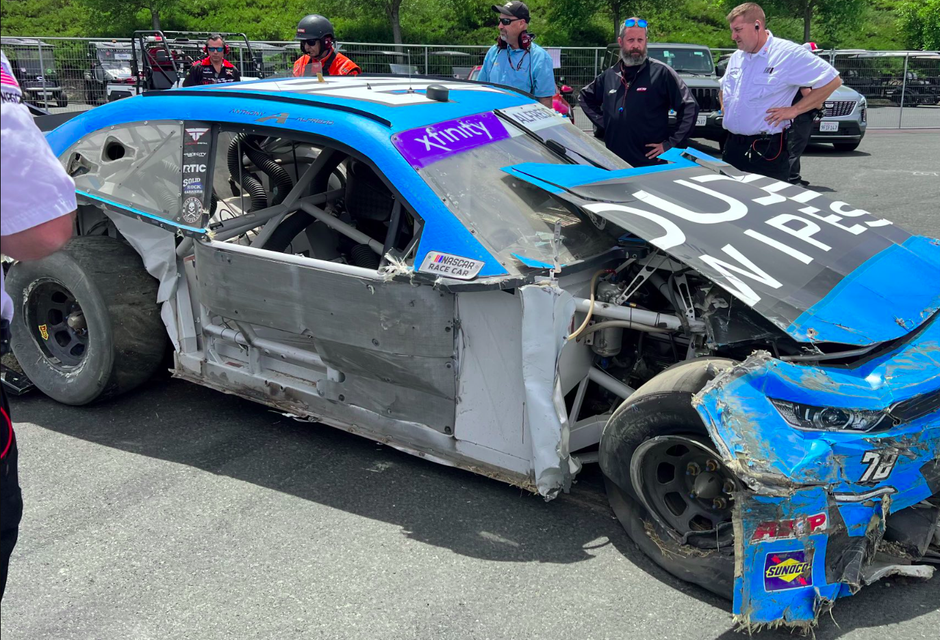 NASCAR: Komoly baleset és Larson-dominancia az Xfinity történelmi, első sonomai edzésén