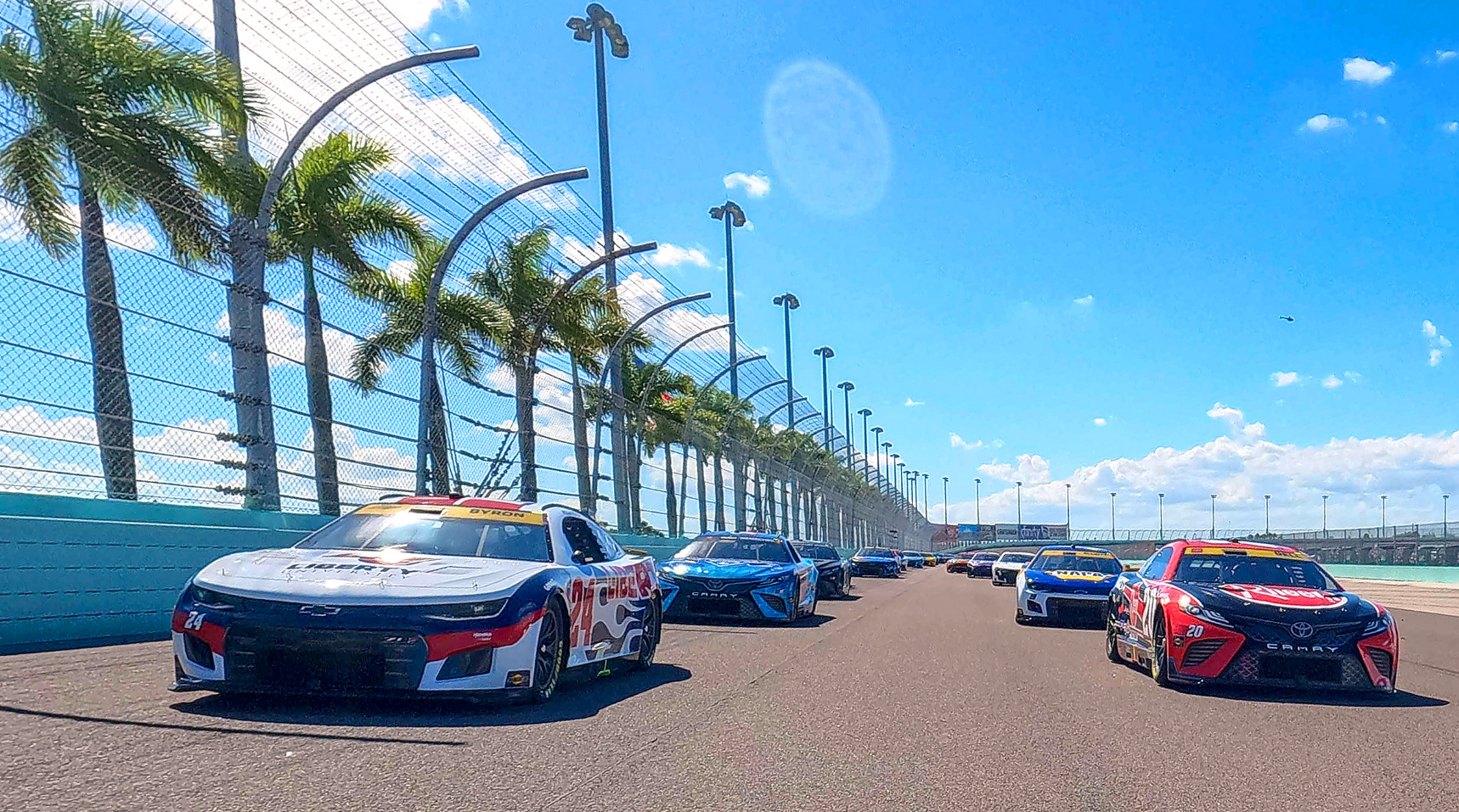 Egy NASCAR-pilóta körbevezette a fél bolygót – Statisztikai adatorgia a 2022-es szezonból Egy NASCAR-pilóta körbevezette a fél bolygót – Statisztikai adatorgia a 2022-es szezonból