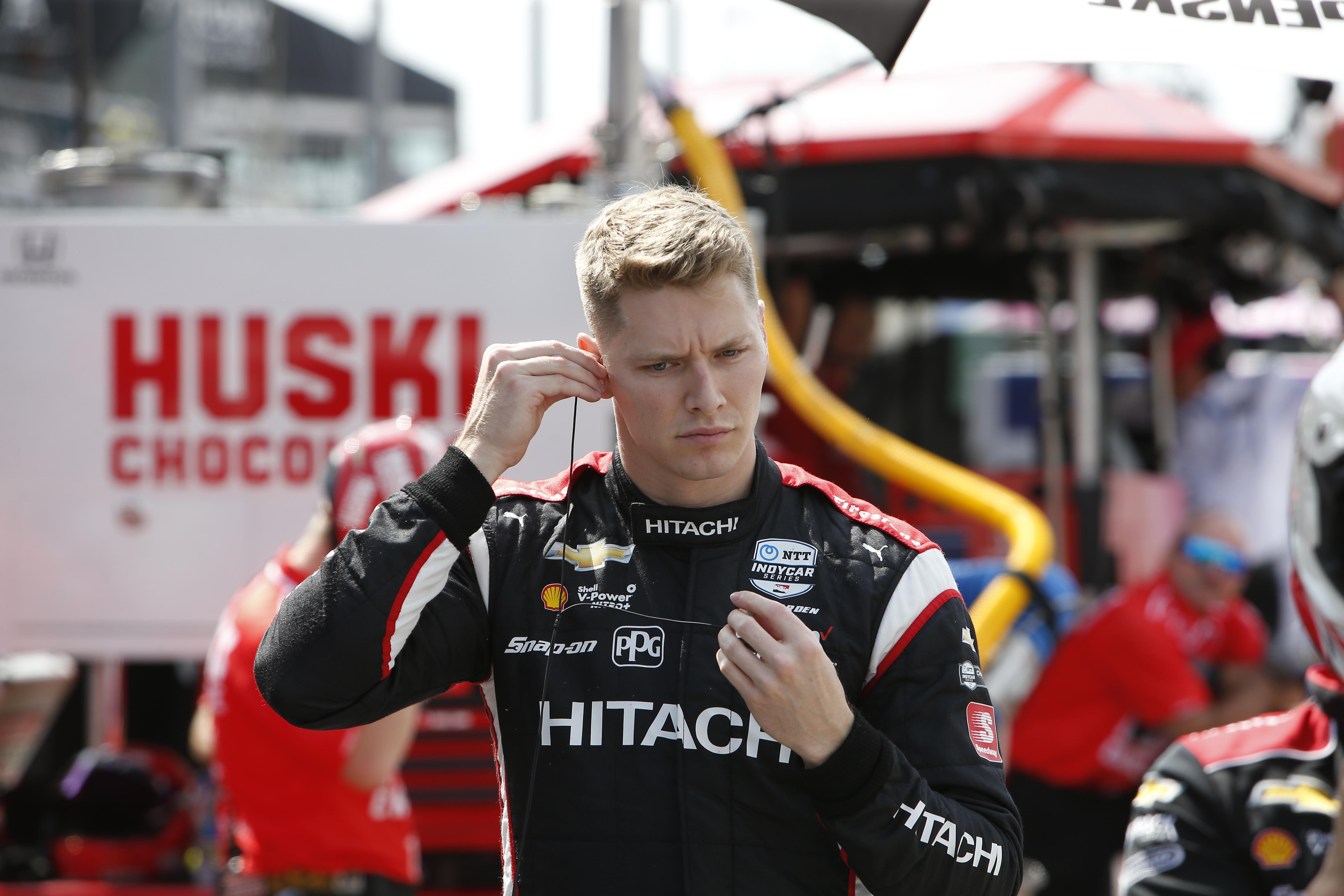 IndyCar: Kórházba került Newgarden, miután elájult és beverte a fejét egy órával a balesete után IndyCar: Kórházba került Newgarden, miután elájult és beverte a fejét egy órával a balesete után
