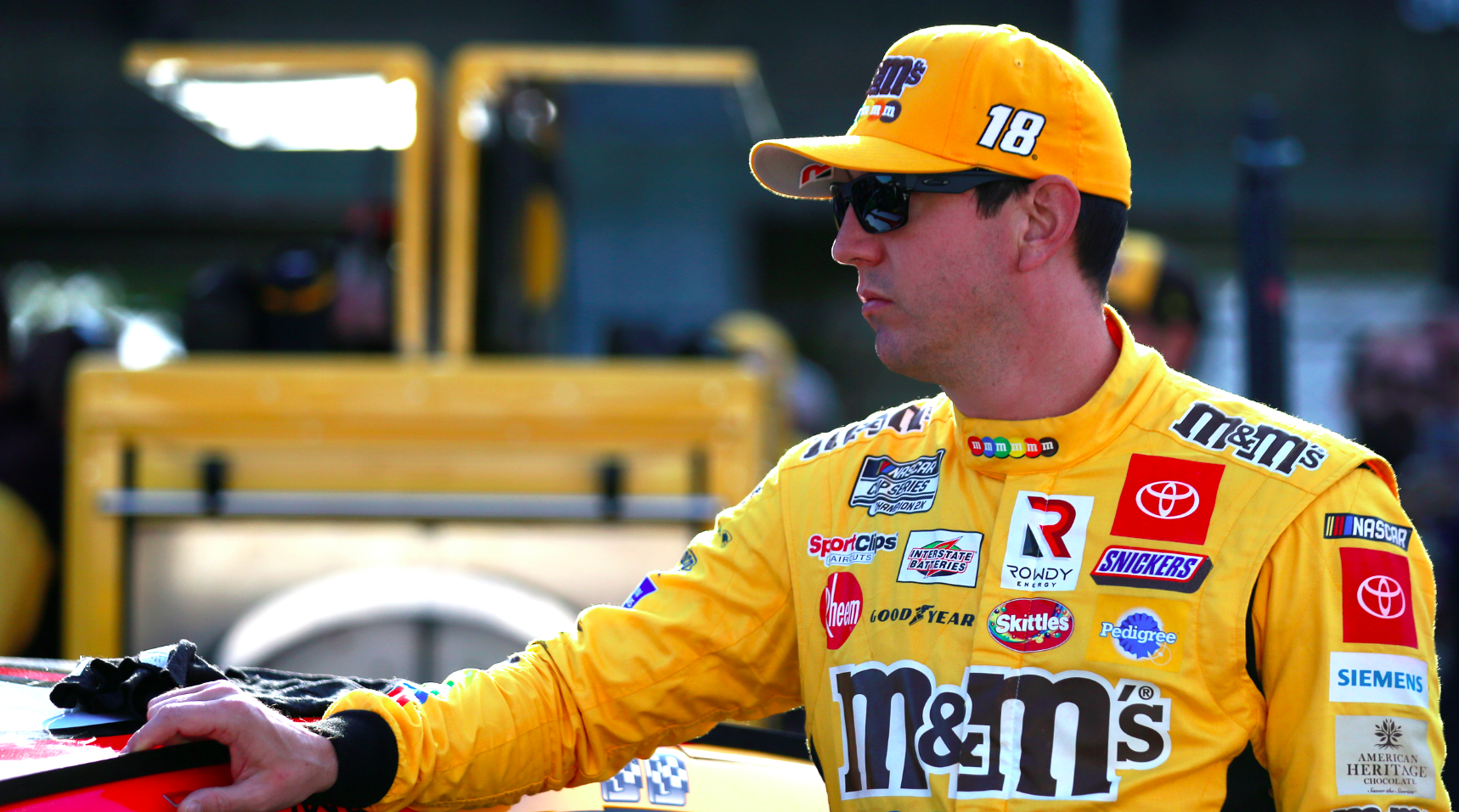 NASCAR: A Toyota-főnök csalódott Kyle Buschban NASCAR: A Toyota-főnök csalódott Kyle Buschban