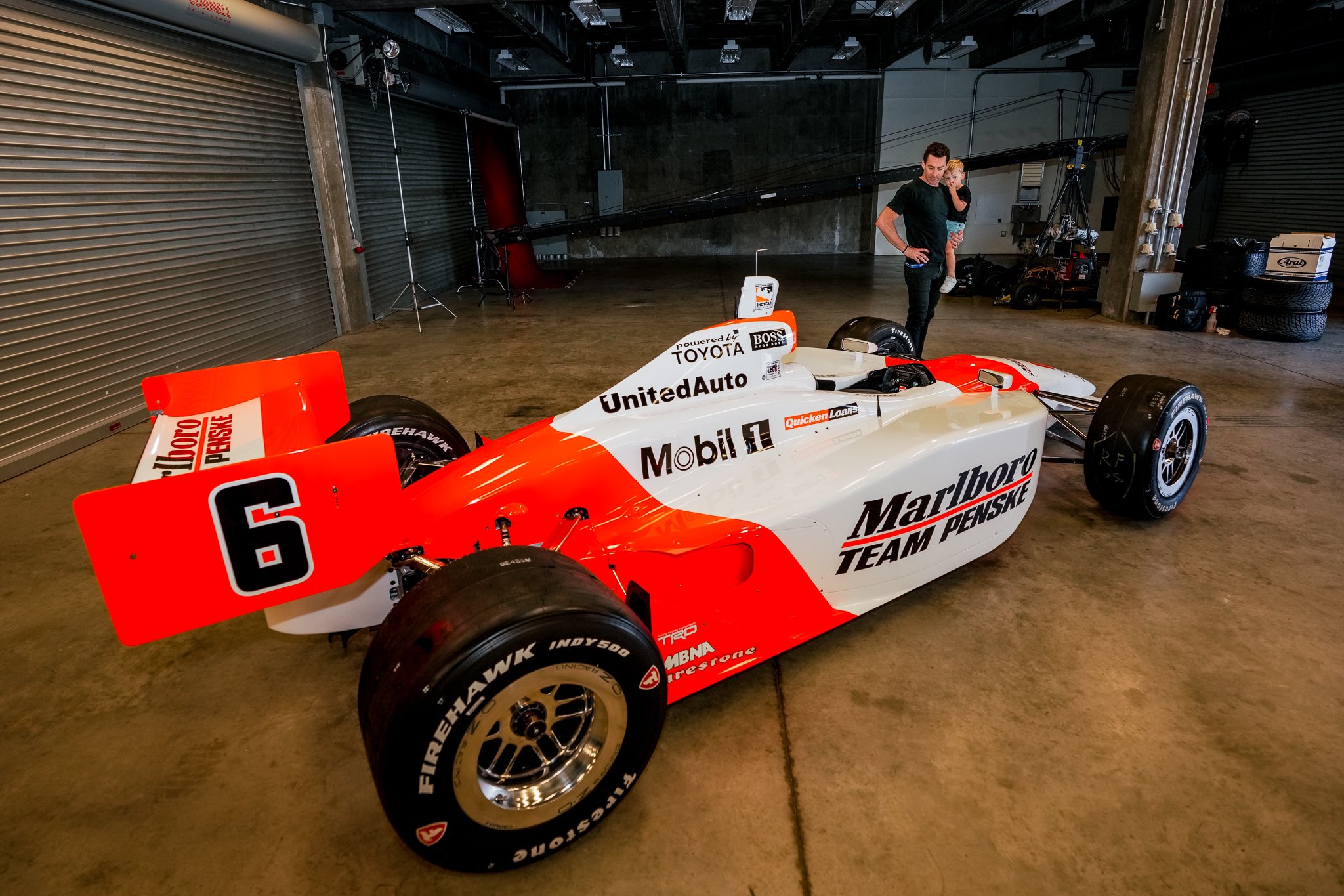 Simon Pagenaud vezetheti Gil de Ferran győztes autóját az Indy 500 előtt Simon Pagenaud vezetheti Gil de Ferran győztes autóját az Indy 500 előtt
