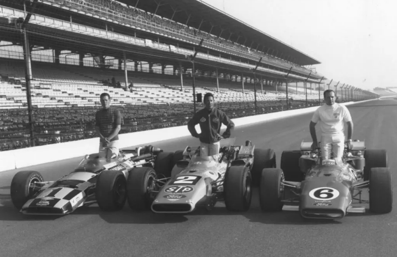 Tragikus szilveszter: Két éve ment el Mario Andretti “bűntársa”, aki még az Indy 500 egyik ikonikus fotójának is főhőse volt
