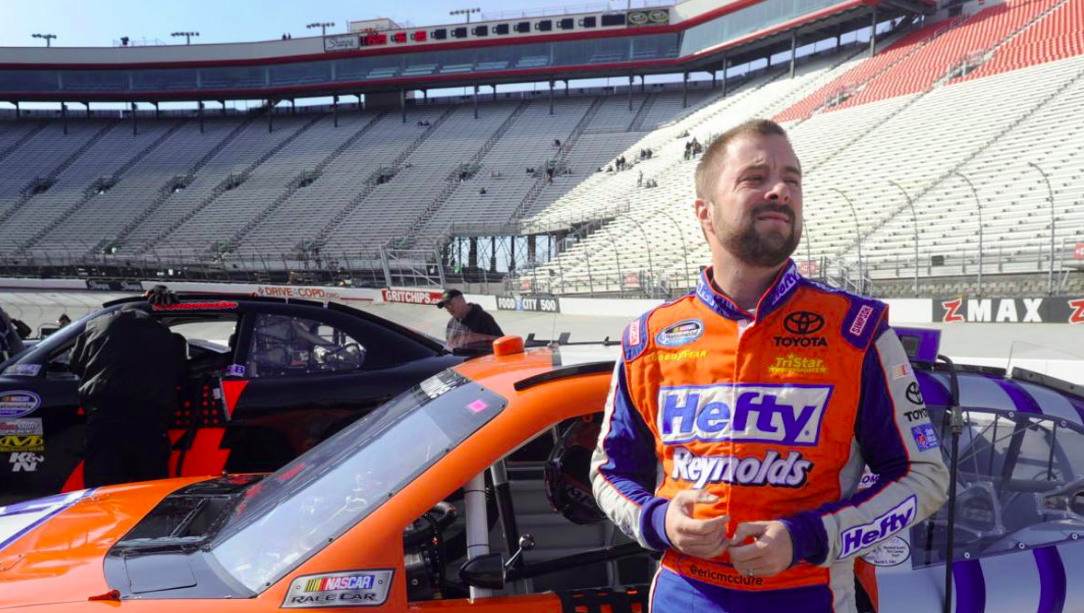 NASCAR: Tragikus hirtelenséggel elhunyt Eric McClure