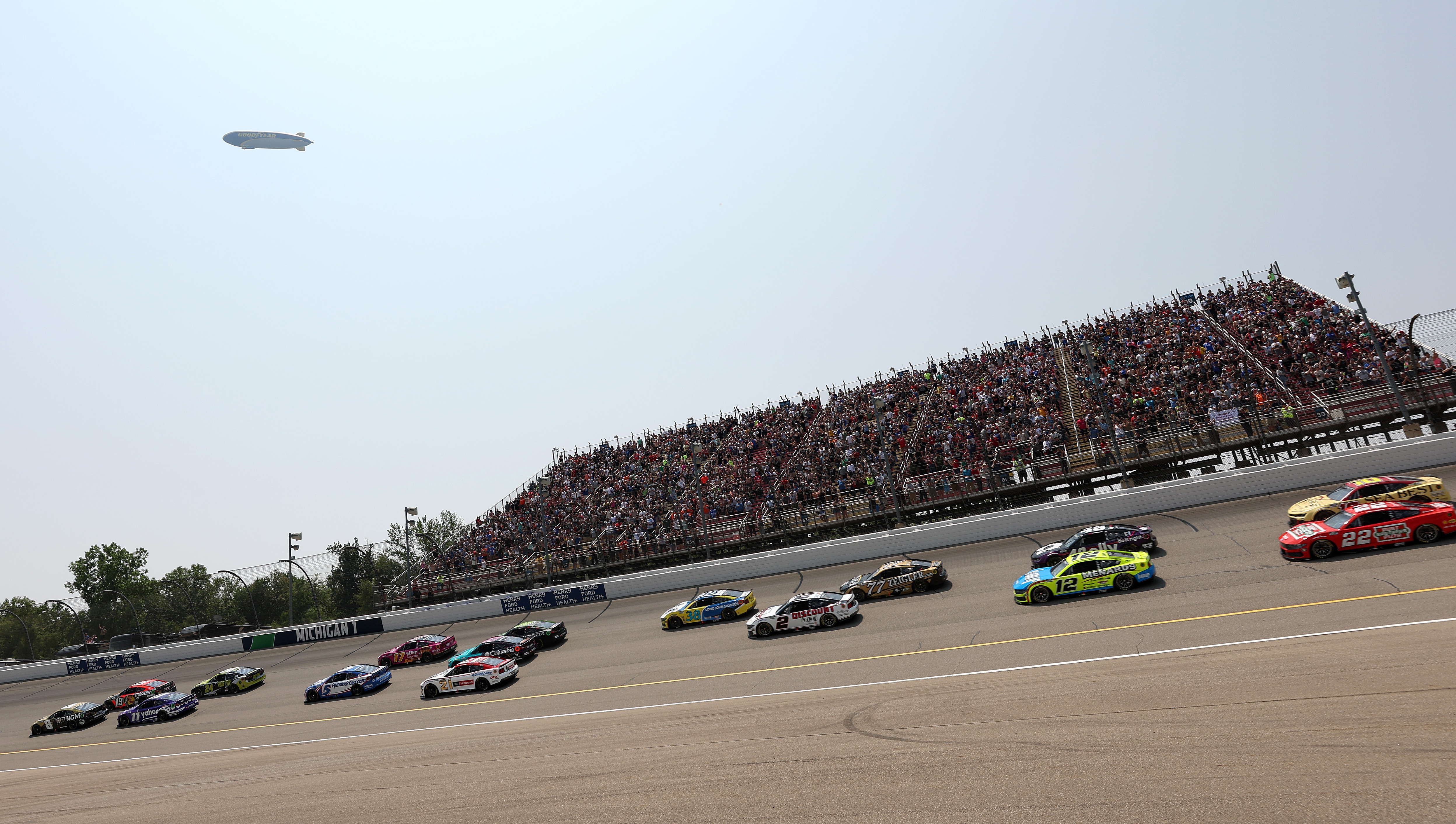 Döntött a bíró: A peren kívüli csapatok kötelesek belső, titkos pénzügyi adatokat kiadni a NASCAR-nak