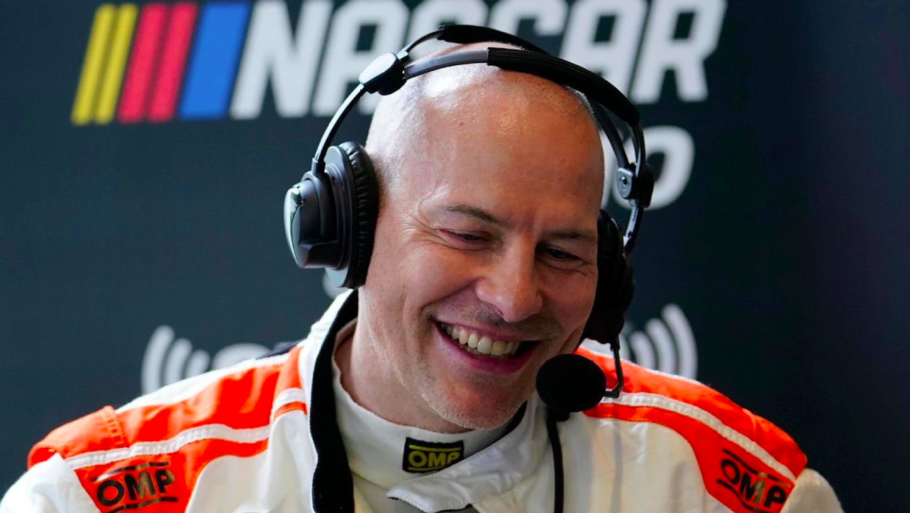 NASCAR: Villeneuve bravúrja révén az utolsó pillanatban lett főszponzora a Team Hezebergnek