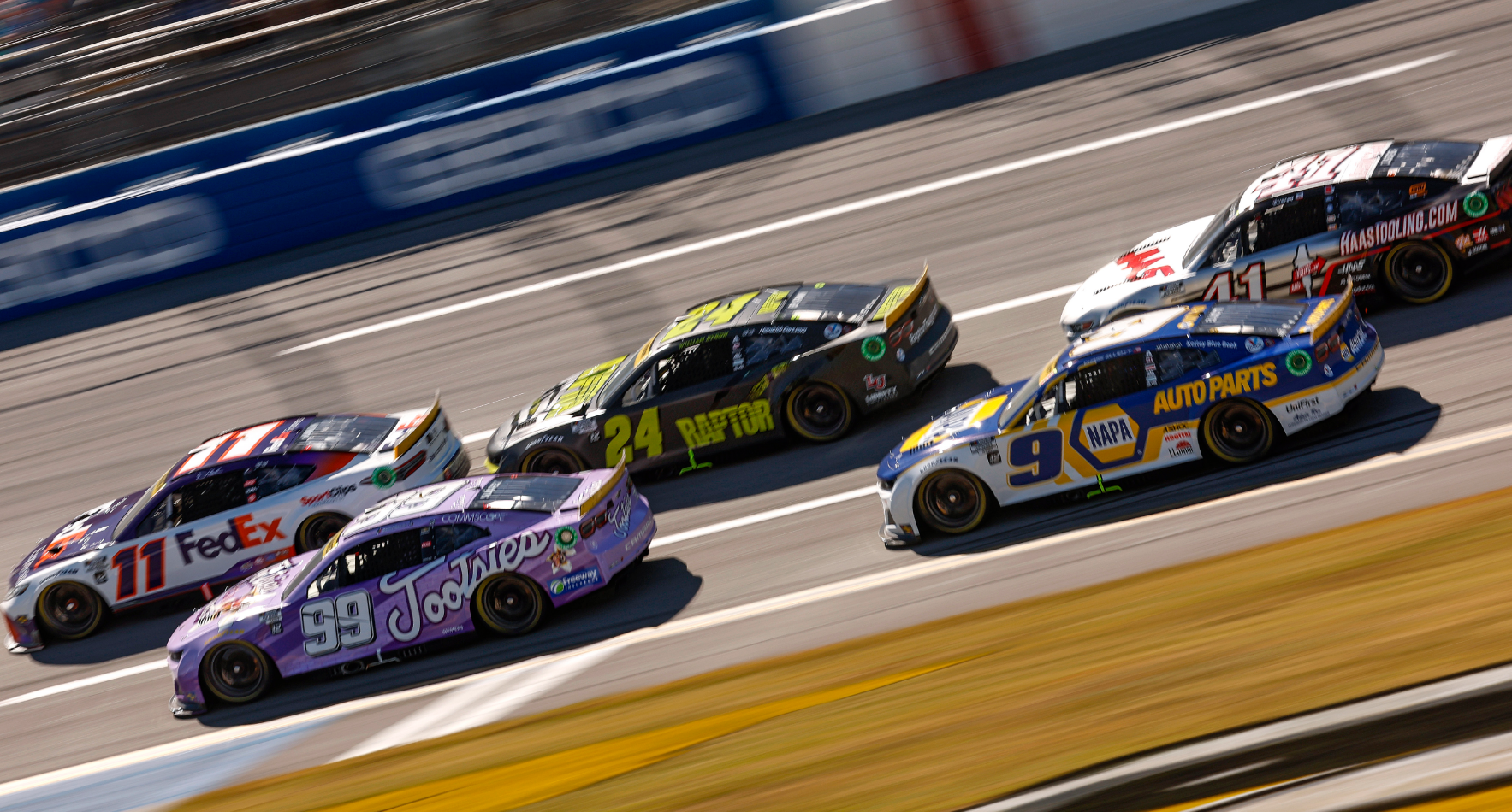Nagy gáz van a NASCAR-ban: A csapatok már a szervezet háta mögött konspirálnak Nagy gáz van a NASCAR-ban: A csapatok már a szervezet háta mögött konspirálnak