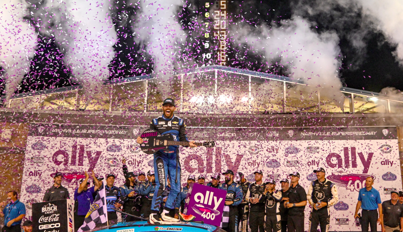 NASCAR: Chastain győzelemmel válaszolt a kritikusainak, Blaney a betonfalba csapódva hozta rá a frászt mindenkire NASCAR: Chastain győzelemmel válaszolt a kritikusainak, Blaney a betonfalba csapódva hozta rá a frászt mindenkire