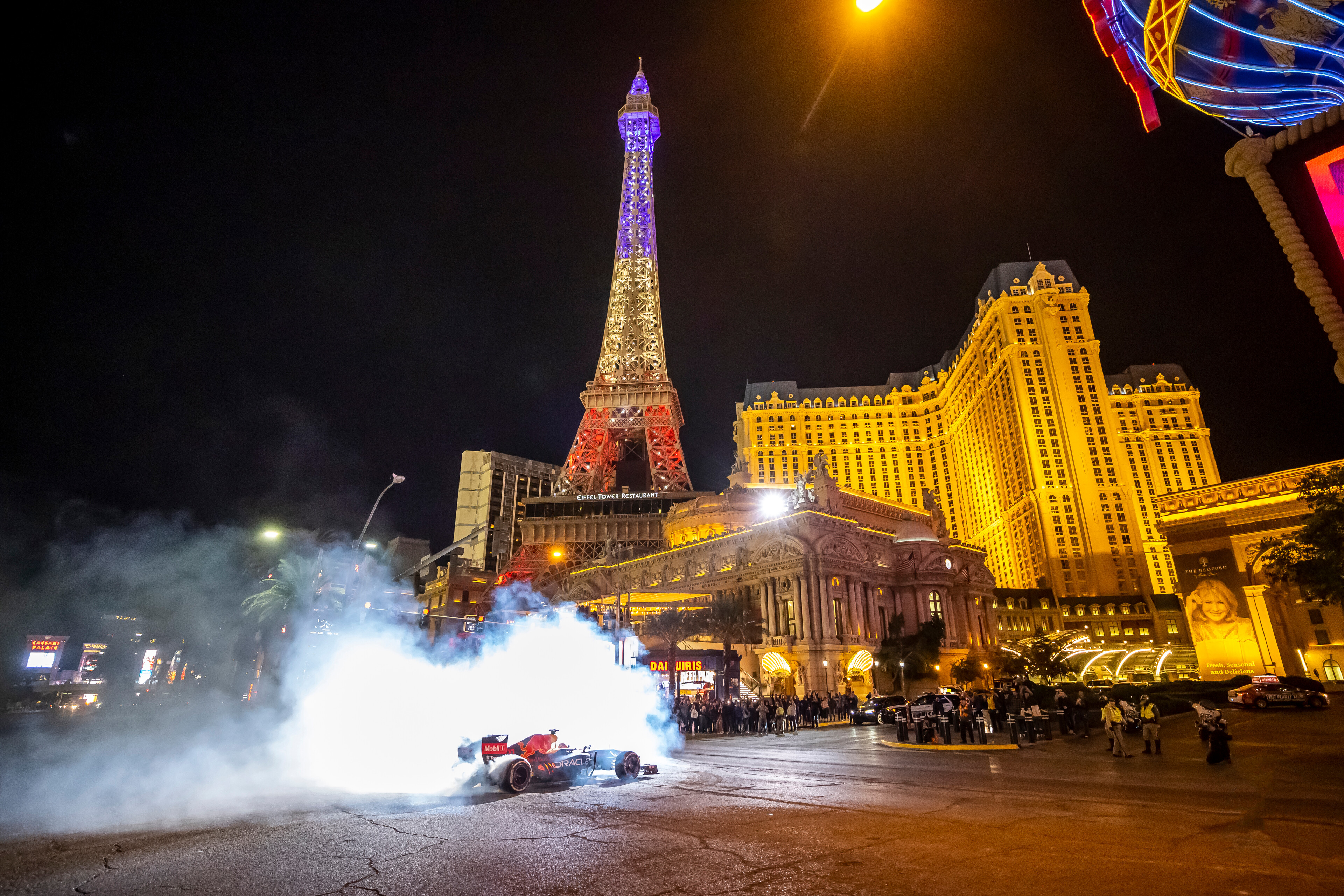 F1: Tömeggyilkossággal hozzák összefüggésbe a vegasi futamot, a helyiek változást követelnek F1: Tömeggyilkossággal hozzák összefüggésbe a vegasi futamot, a helyiek változást követelnek