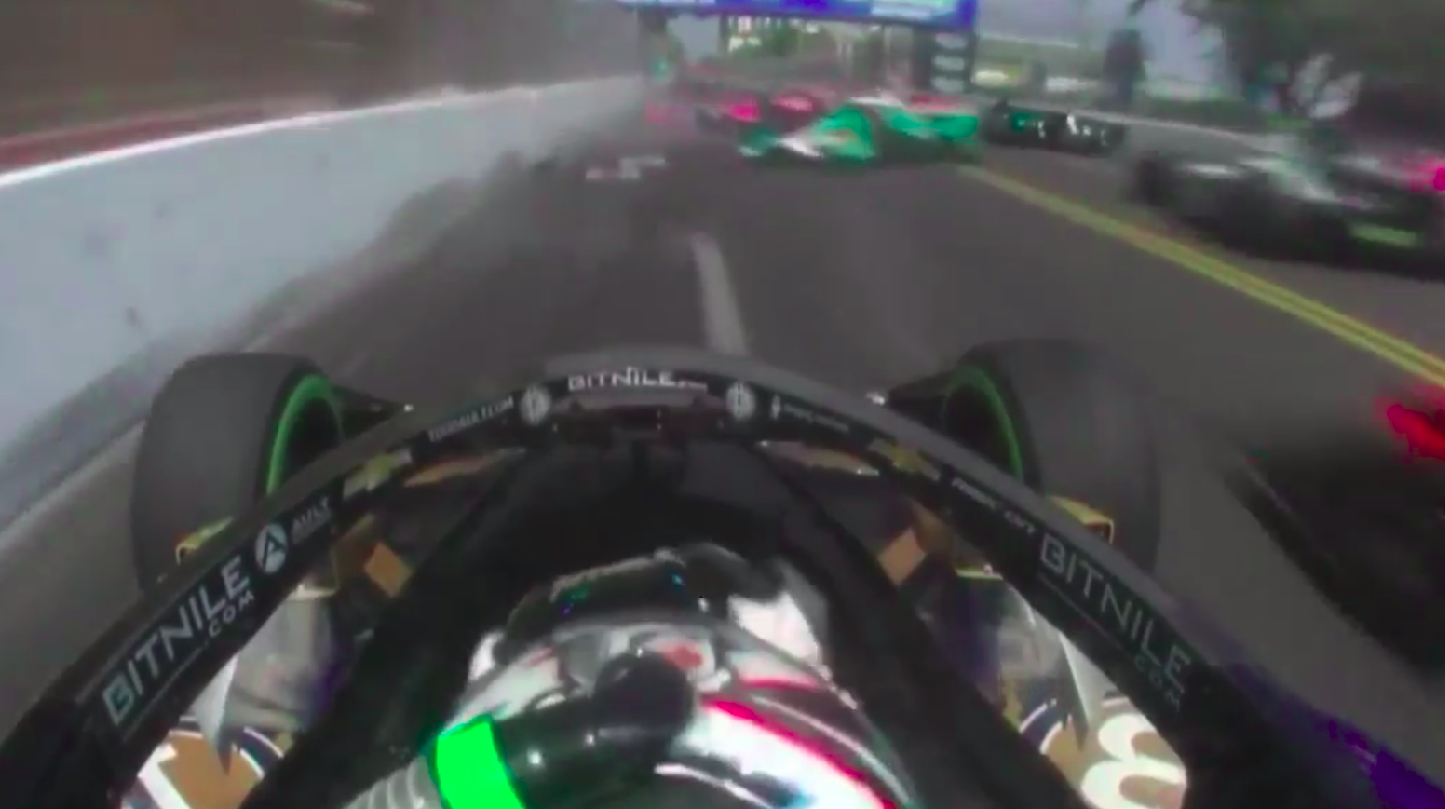 VIDEÓ: Centiken múlt a katasztrófa az IndyCar floridai futamán VIDEÓ: Centiken múlt a katasztrófa az IndyCar floridai futamán