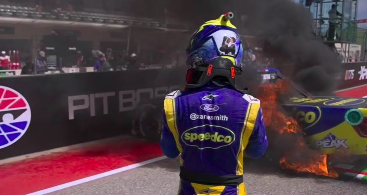 NASCAR: Szó szerint felgyújtotta az autóját az austini győztes [VIDEÓ]