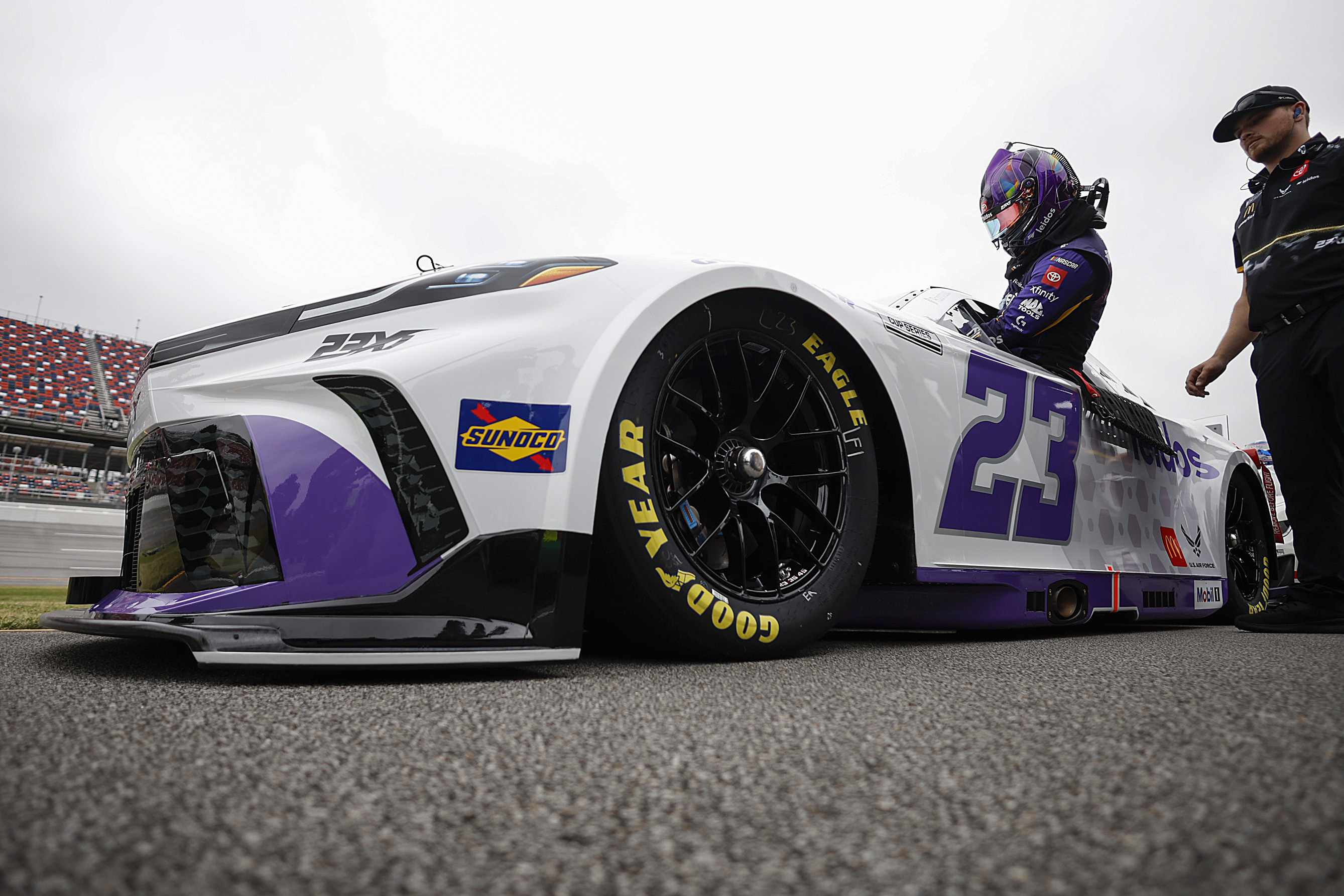 „Már a fennállásunk forog veszélyben” – Bepánikoltak és ismét a bíróság beavatkozását kérik a NASCAR-t perlő csapatok