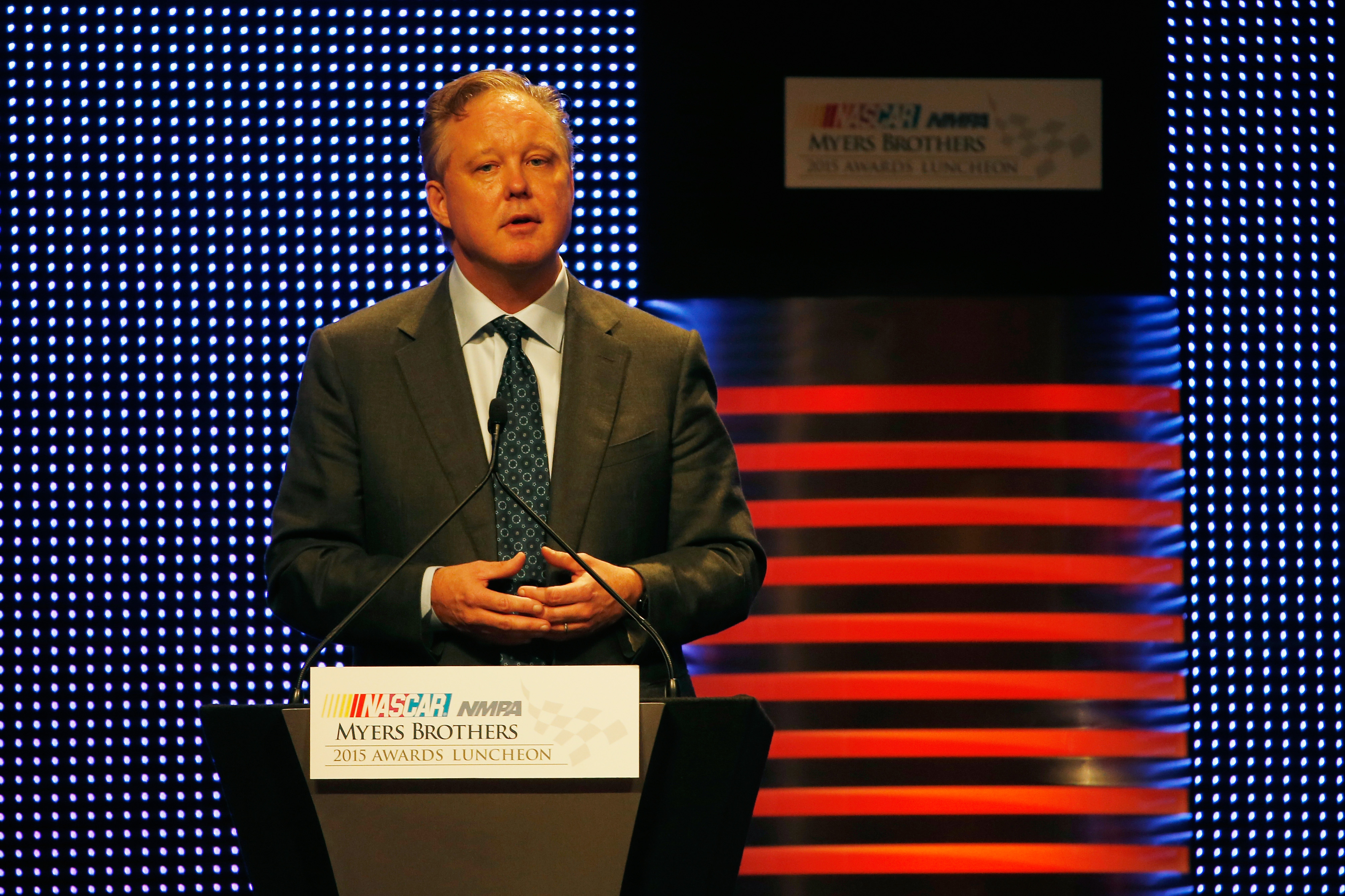 Tilos lesz szóba hozni a drogbotrány miatt távozott NASCAR-vezért a decemberben kezdődő tárgyaláson Tilos lesz szóba hozni a drogbotrány miatt távozott NASCAR-vezért a decemberben kezdődő tárgyaláson