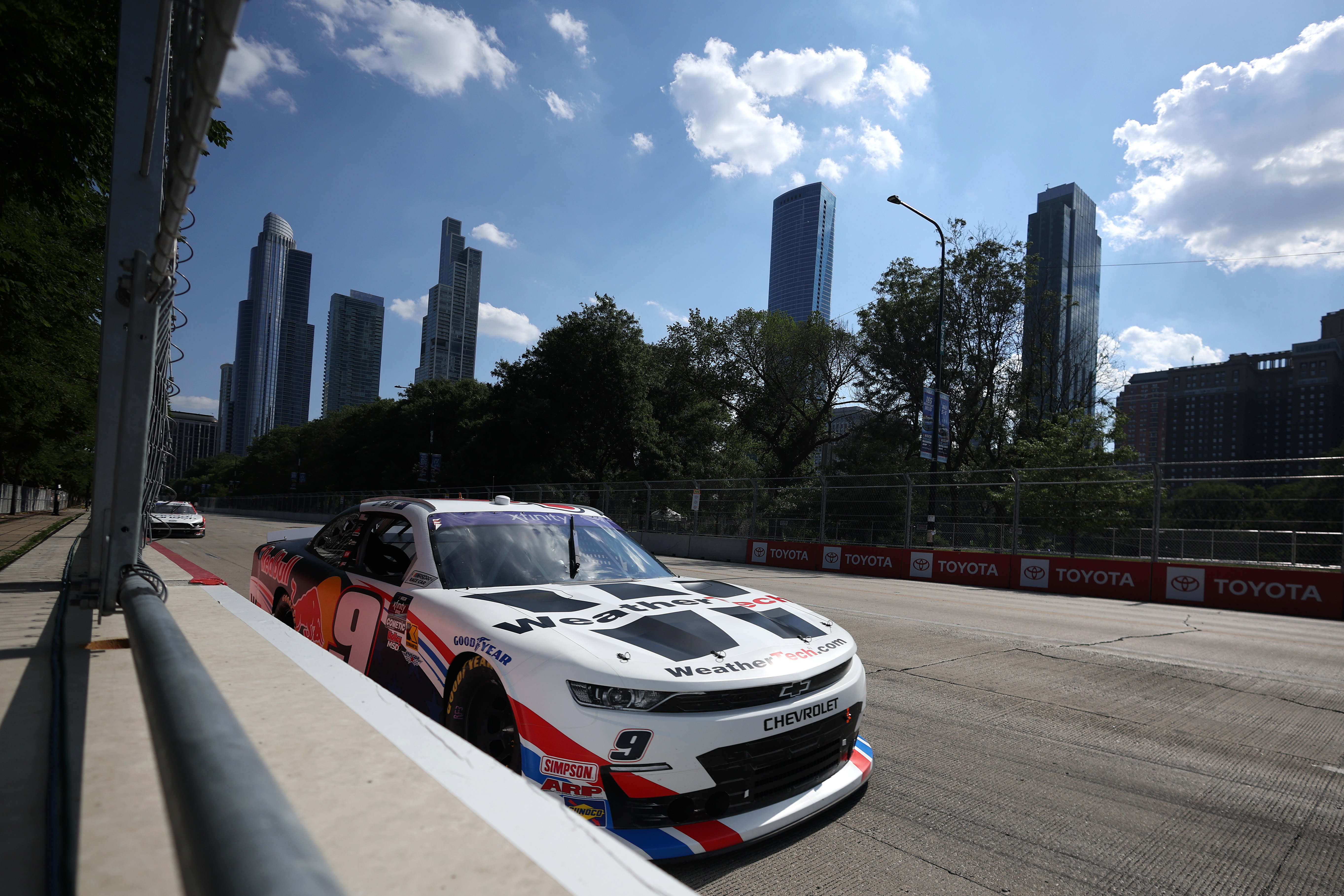 Muszájból került be a naptárba, majd veszteséges is lett a NASCAR mexikói és chicagói kiruccanása