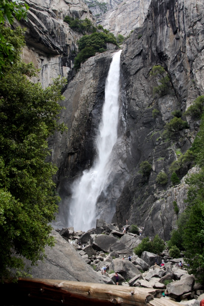 A Yosemite-vízesés alsó lépcsője