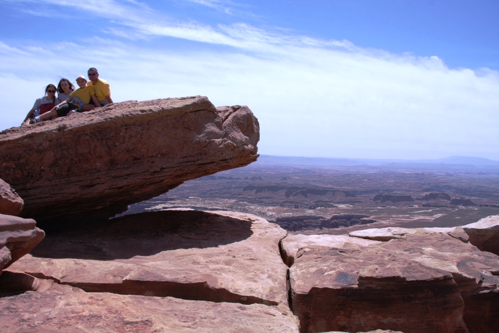 canyonlands- viewpoint.jpg