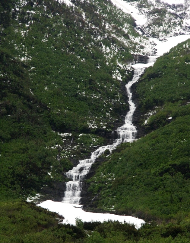 glacier vízesés.jpg