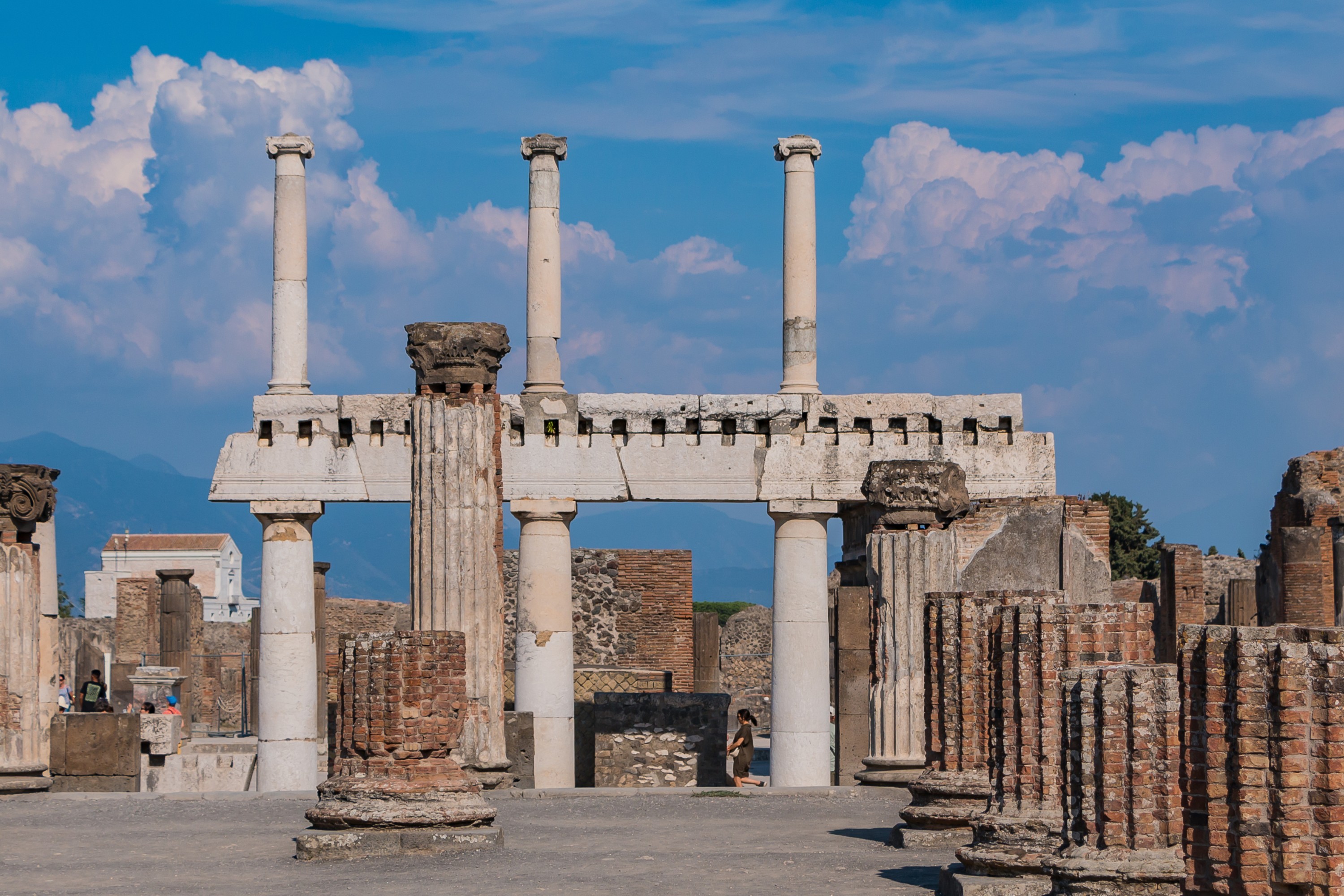 pompeii-vulkan-altal-eltemetett-varos-blog-utazas-utazo-blog-utazascentrum-olcso-4.jpg