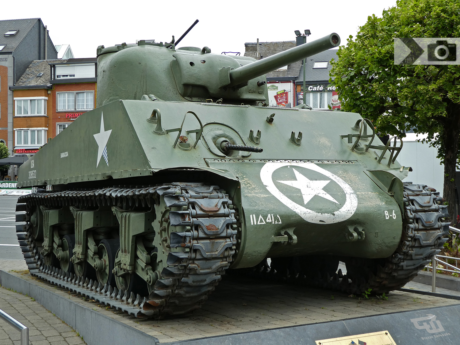 02a_m4_sherman_bastogne_belgium.JPG