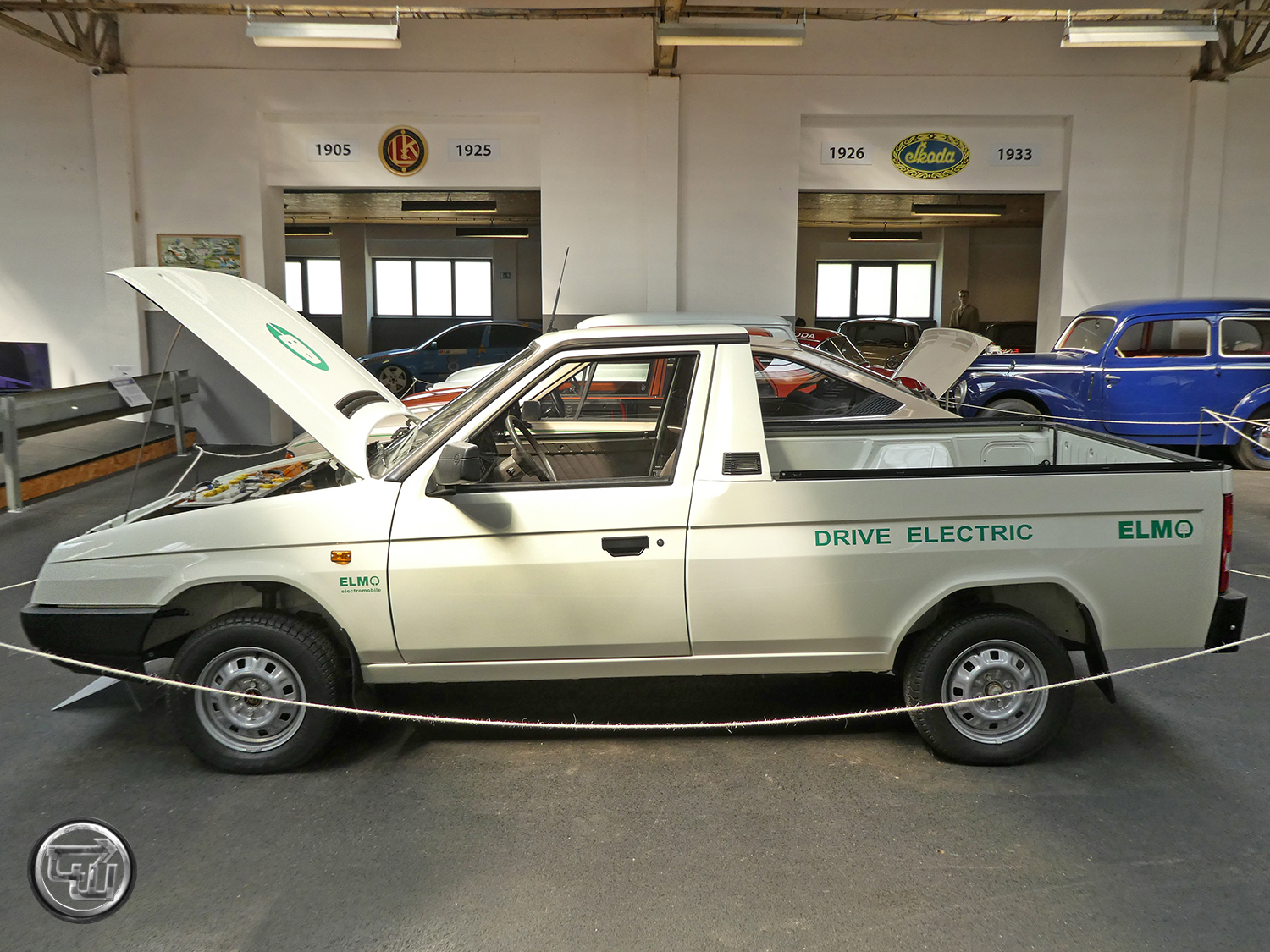 09_1992_skoda_elmo_pick_up.JPG