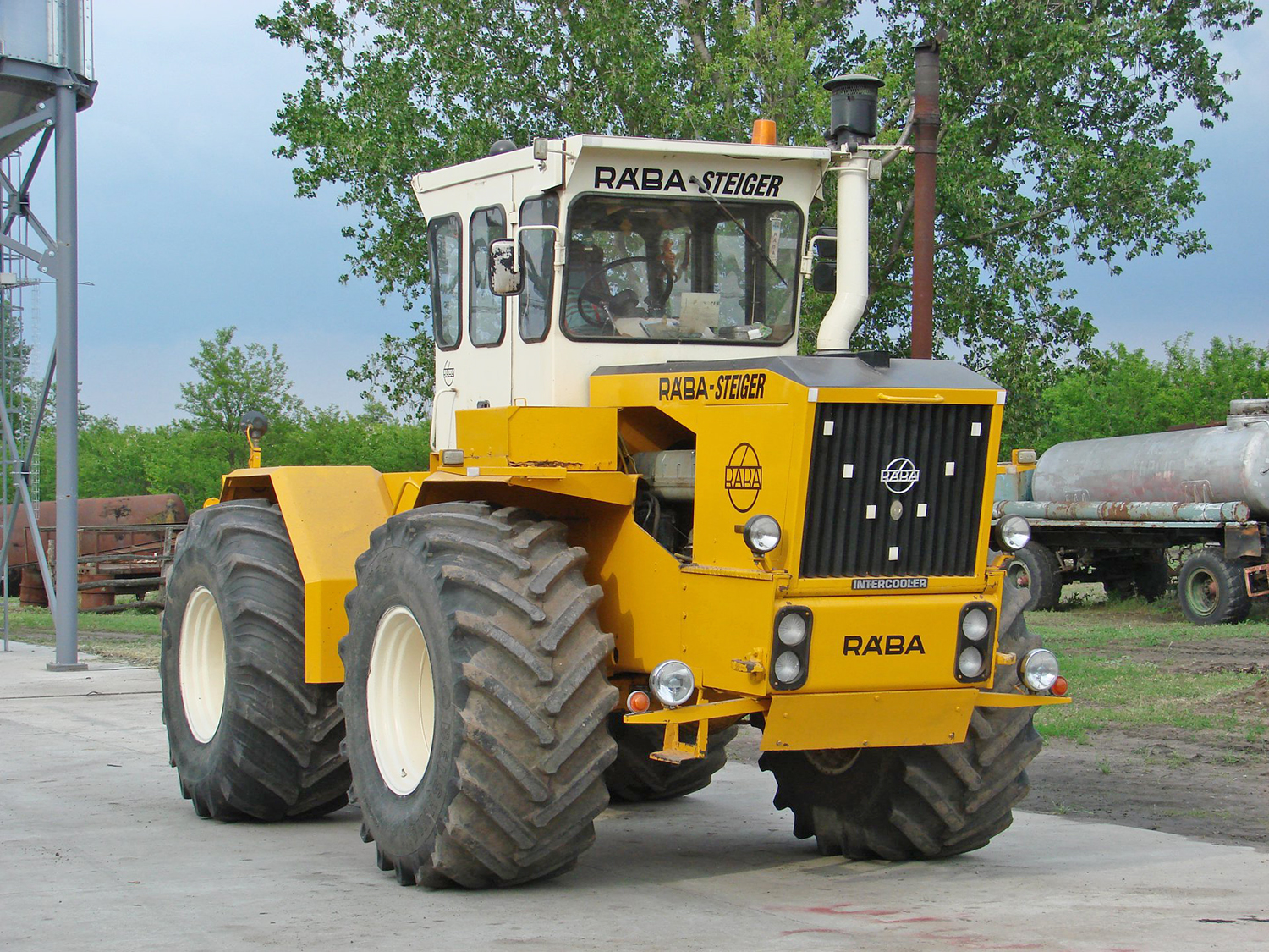 Rába Steiger 250<br />forrás: facebook.hu/Magyar Mezőgéparchívum
