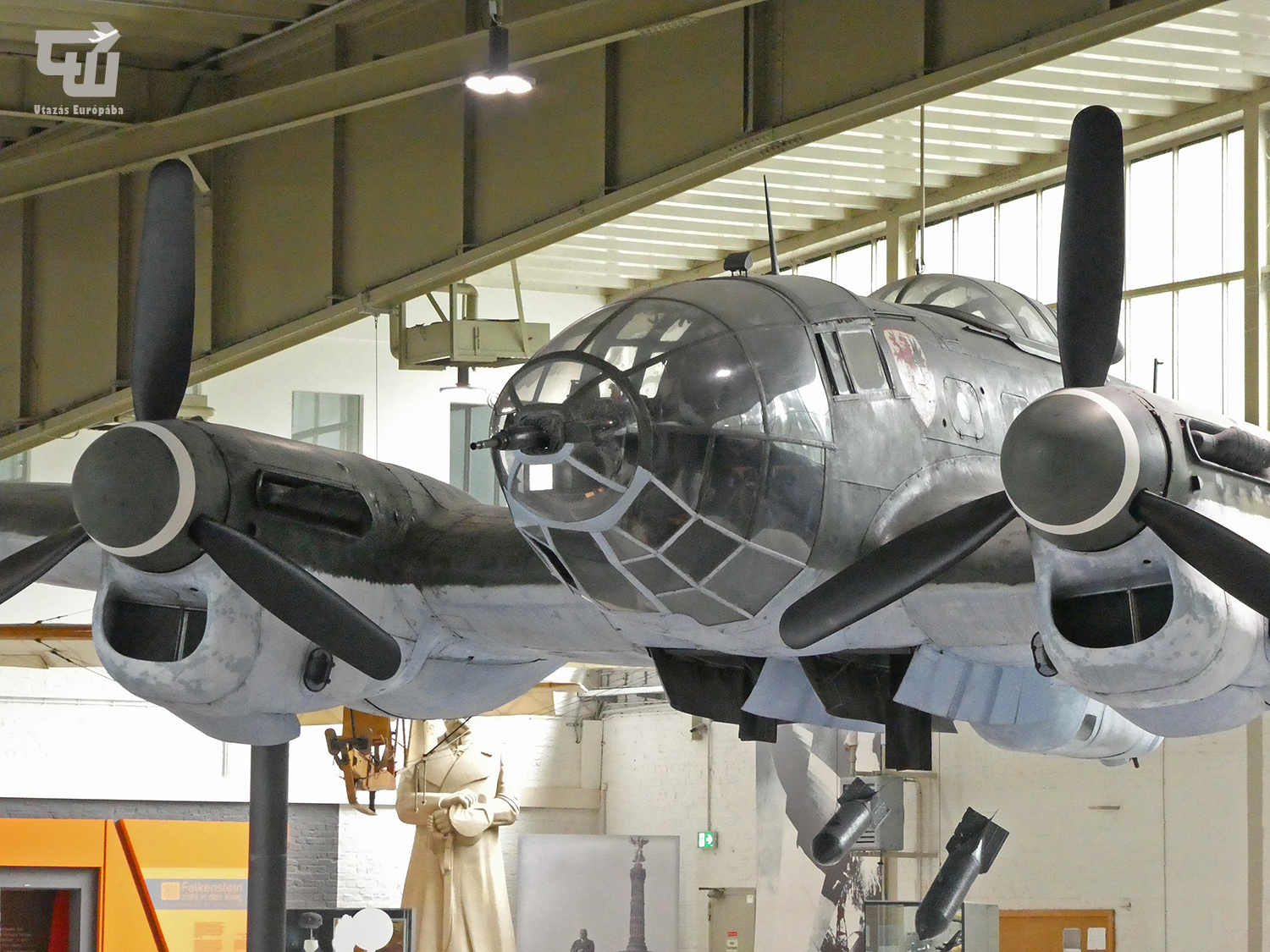 06_casa_c-2_111b_heinkel_he_111_berlin-gatow.JPG
