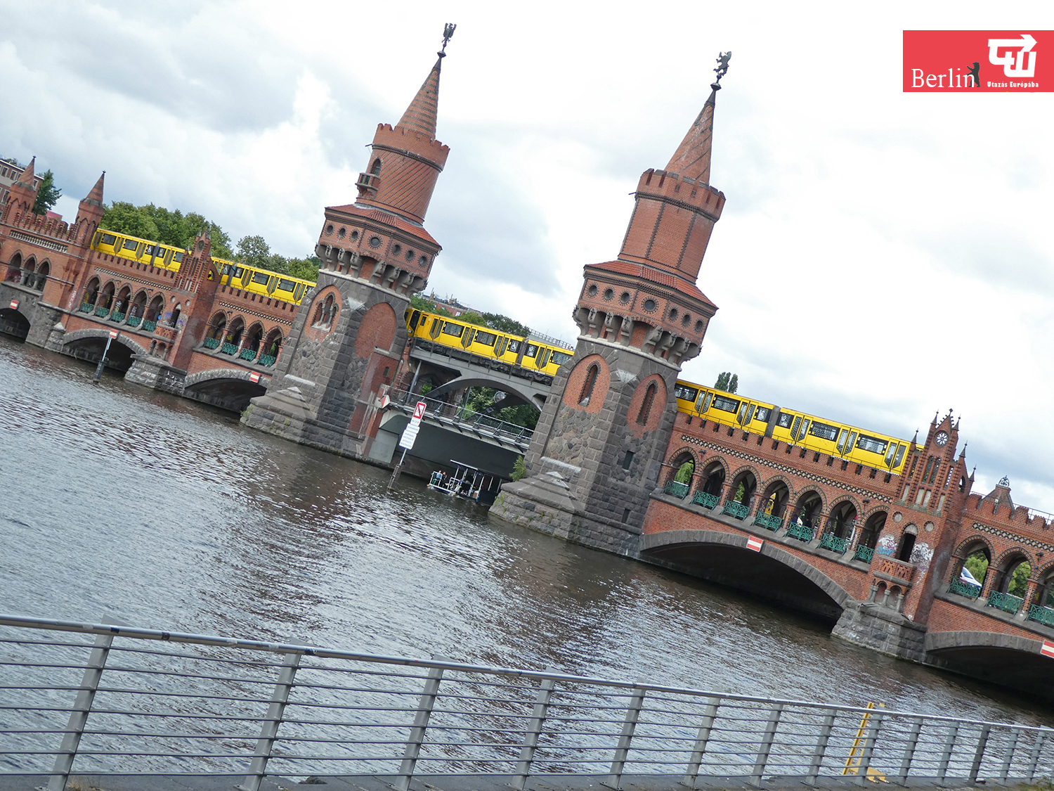 03_oberbaumbrucke_berlin.JPG