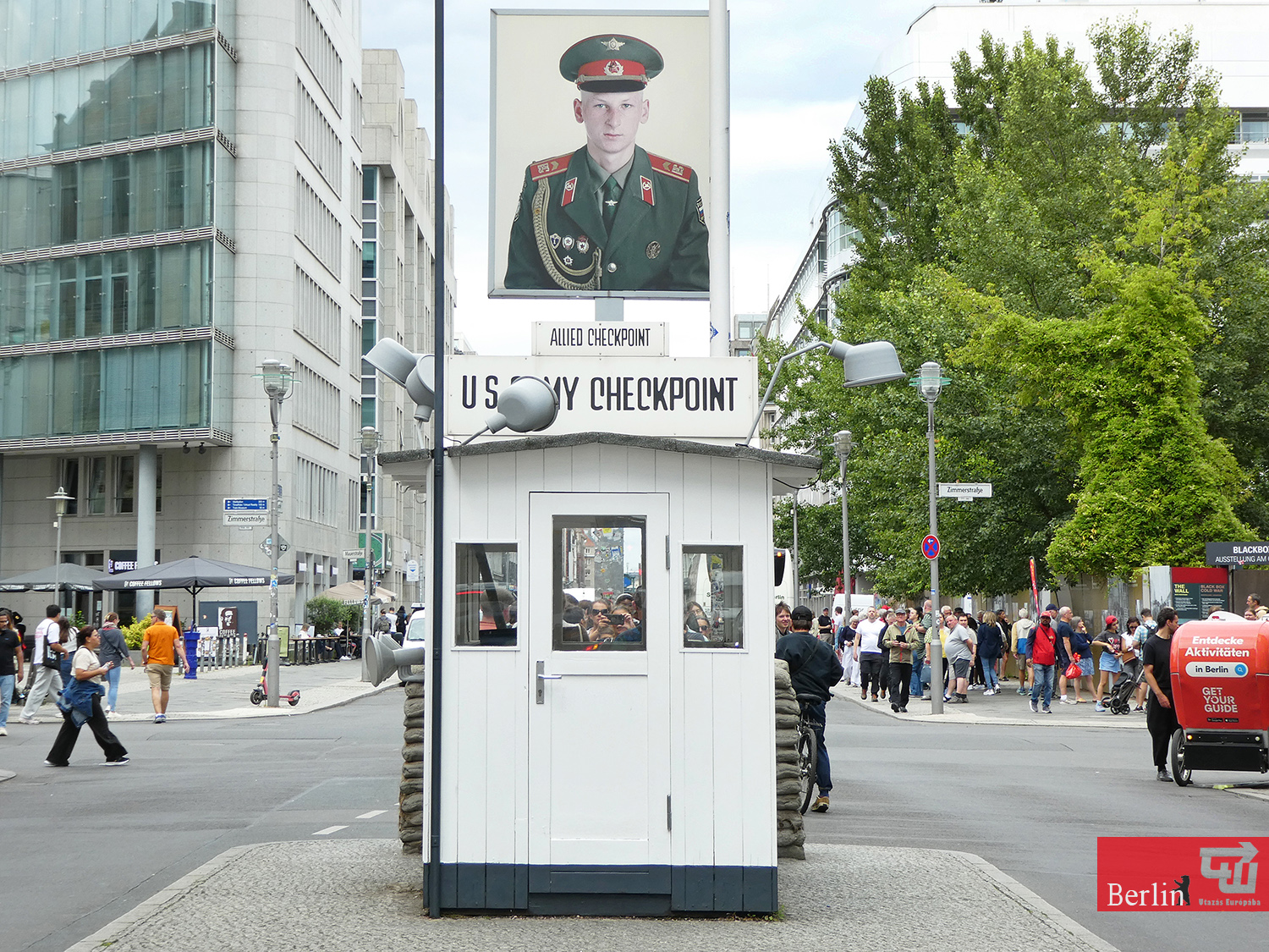 07_checkpoint_charlie_berlin.JPG
