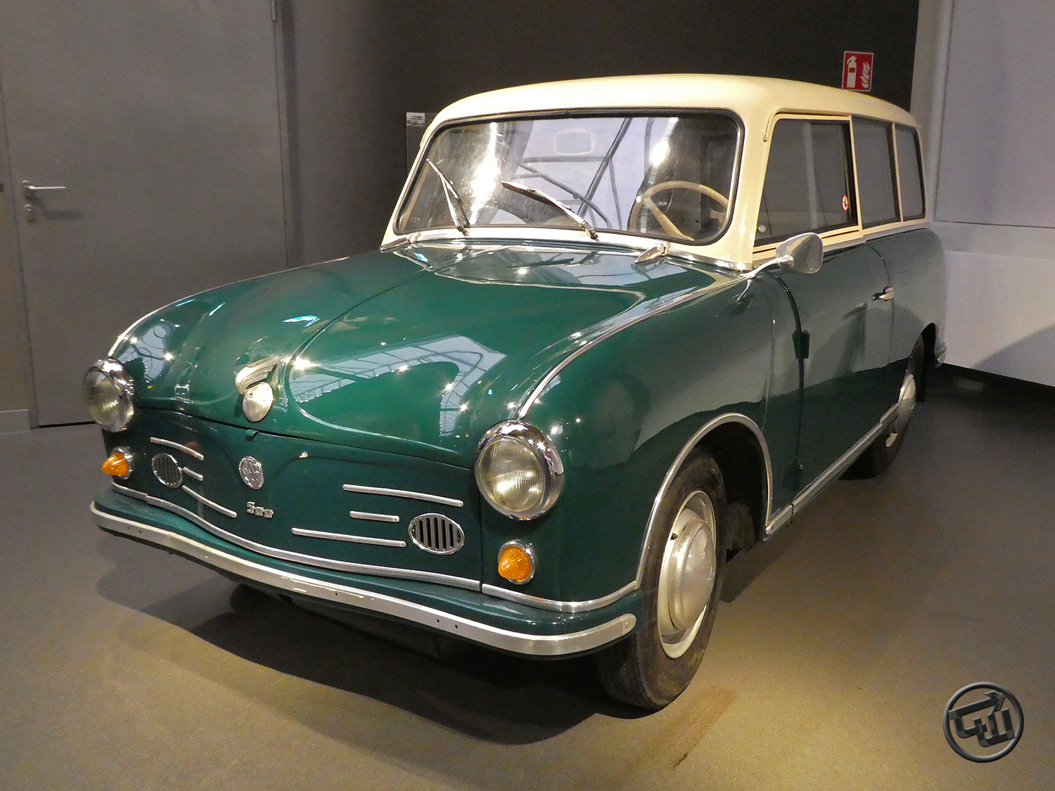 02a_trabant_p_50_universal.JPG