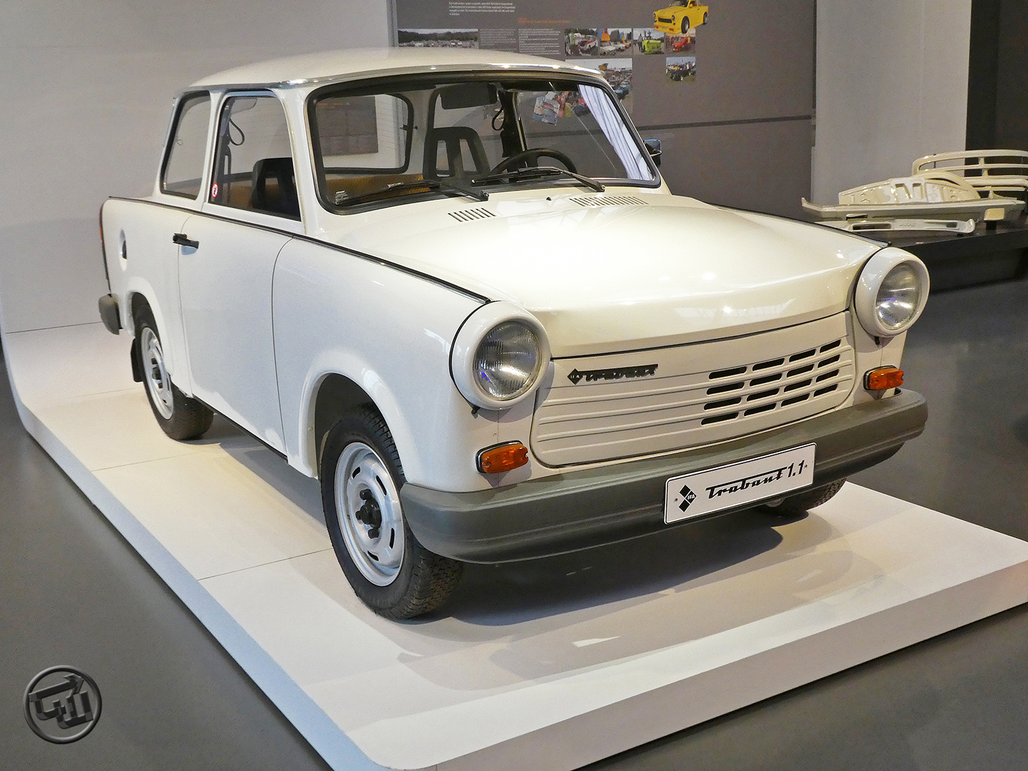 08a_trabant_1_1_limousine.JPG