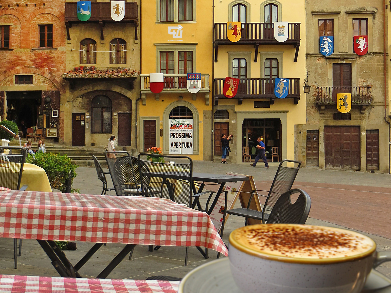 06_cappuccino_kave_cafe_coffee_arezzo_olaszorszag_italy_italia_utazas_europaba.jpg