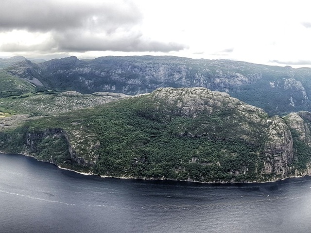 Preikestolen és Kjeragbolten