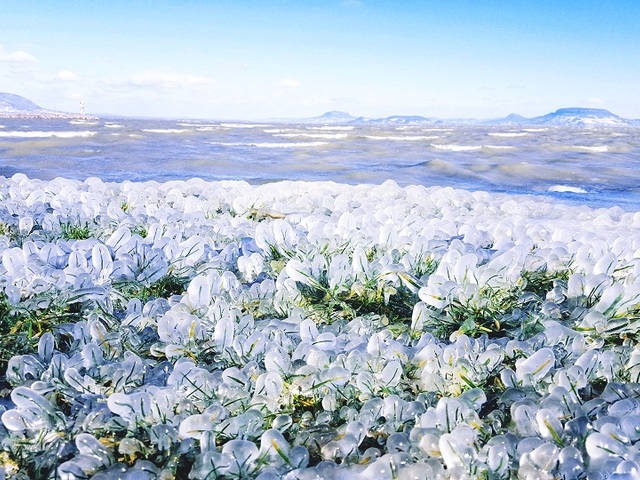 A jégbe zárt Balaton