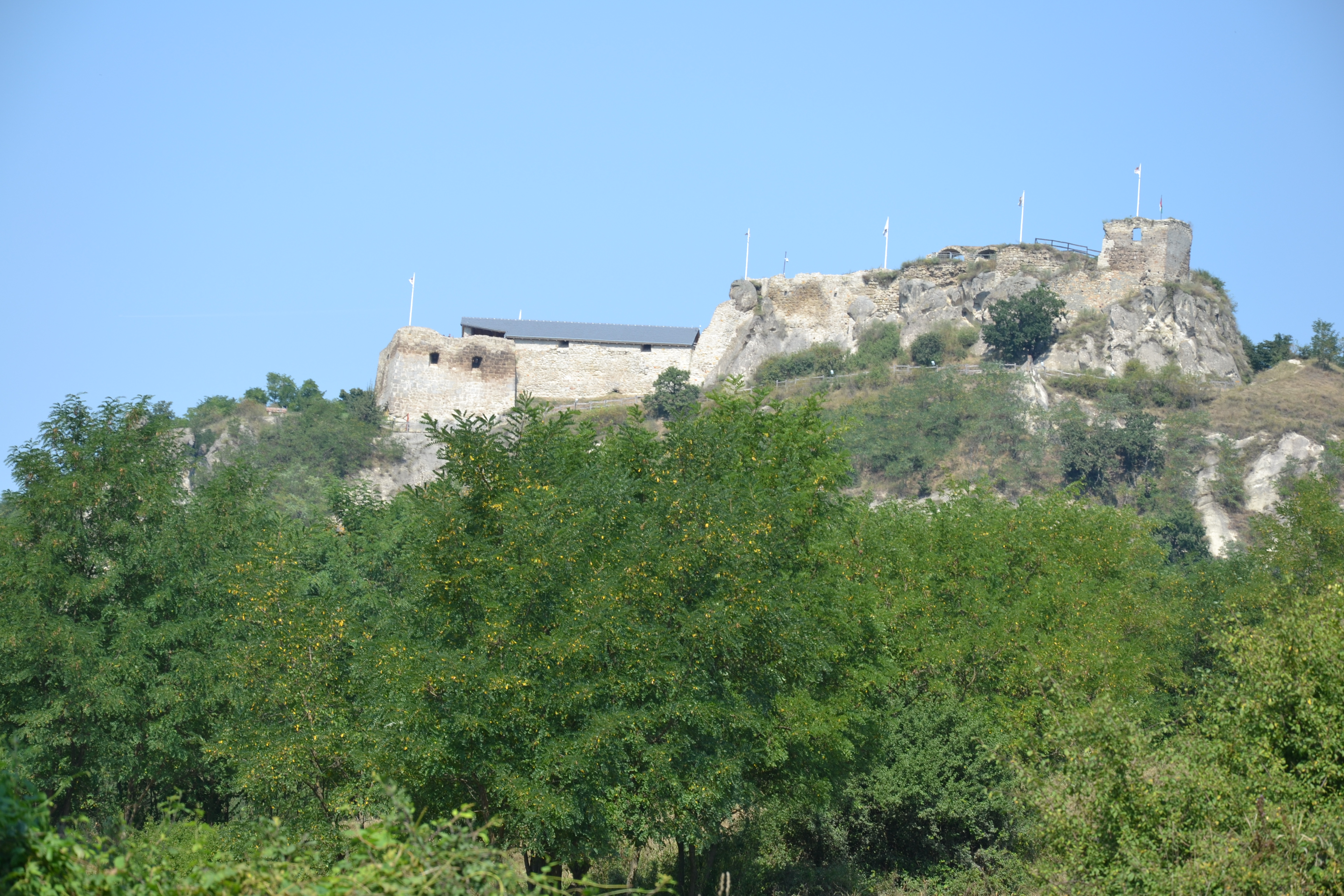 Sirok - a vár távolról