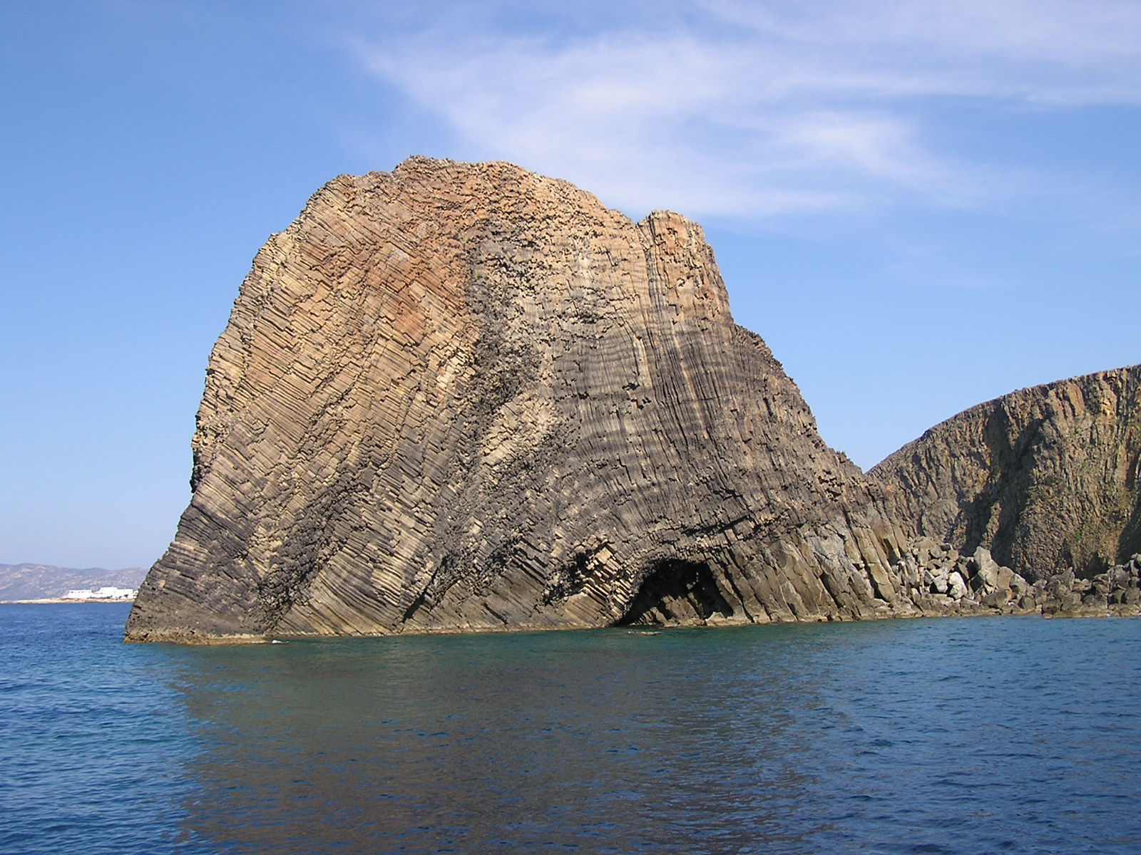 Glaronissia különleges, orgonasípszerű szigetei
