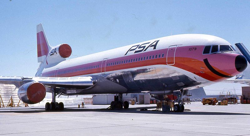 800px-pacific_southwest_airlines_l-1011_n1079.jpg