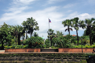 INTRAMUROS, Manila falak közé zárt történelme