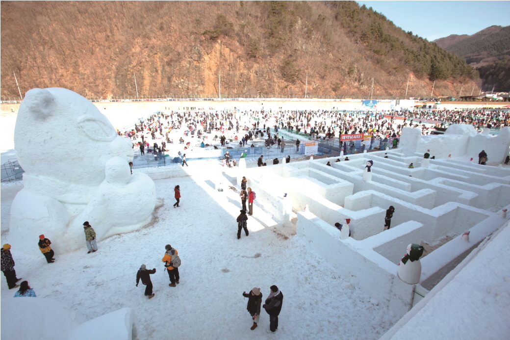 2012-Snow_man-Square-4.jpg