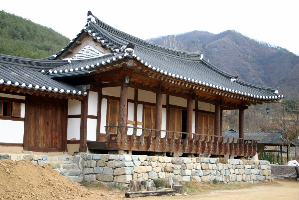 Korea-Andong-Gasong_Village-Hanok-01.jpg