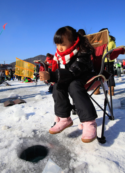 South+Koreans+Celebrate+Ice+Festival+8nRObzHmt1-l.jpg