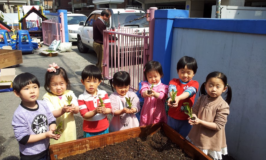 garden-project-pioneer-in-urban-rooftop-farming_02.jpg