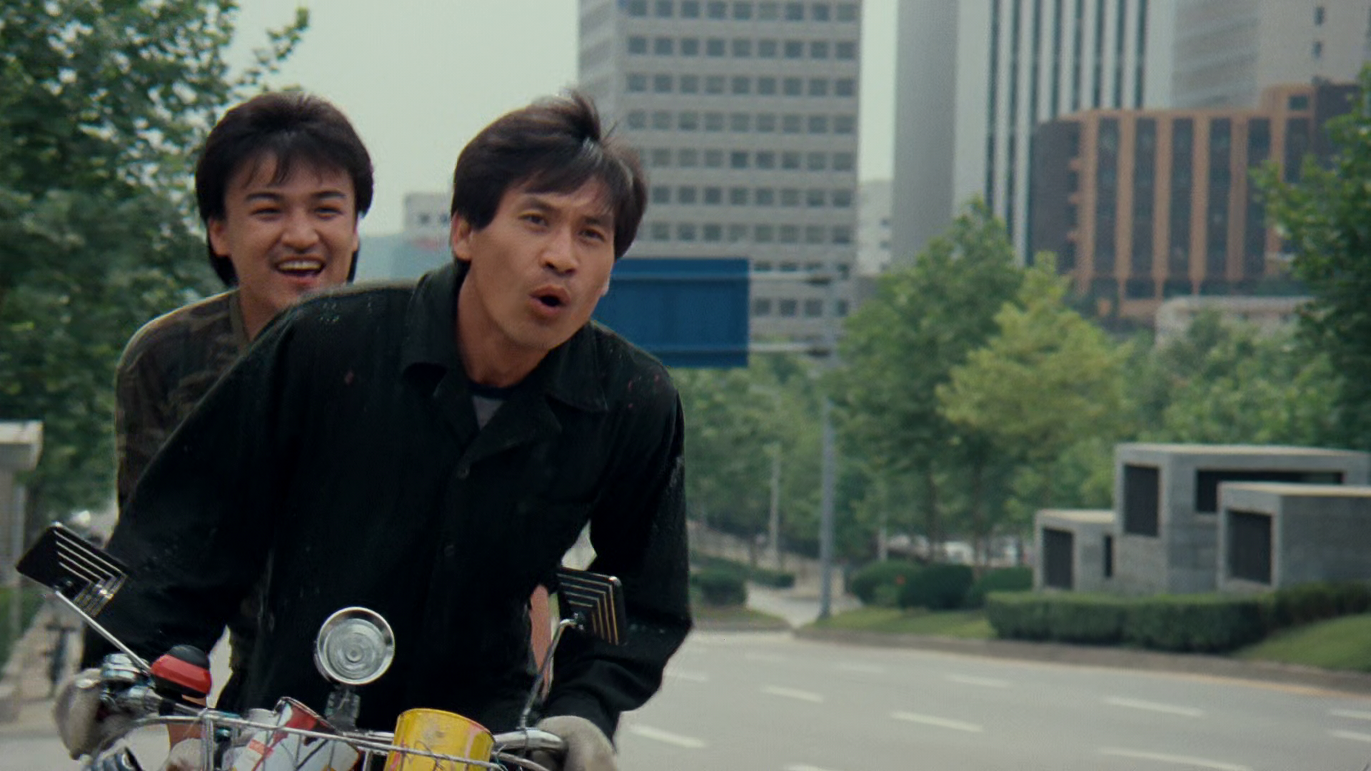 vlcsnap-2025-05-25-23h17m35s185.png