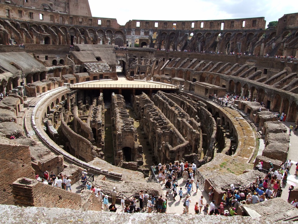 colosseum-96569_960_720.jpg