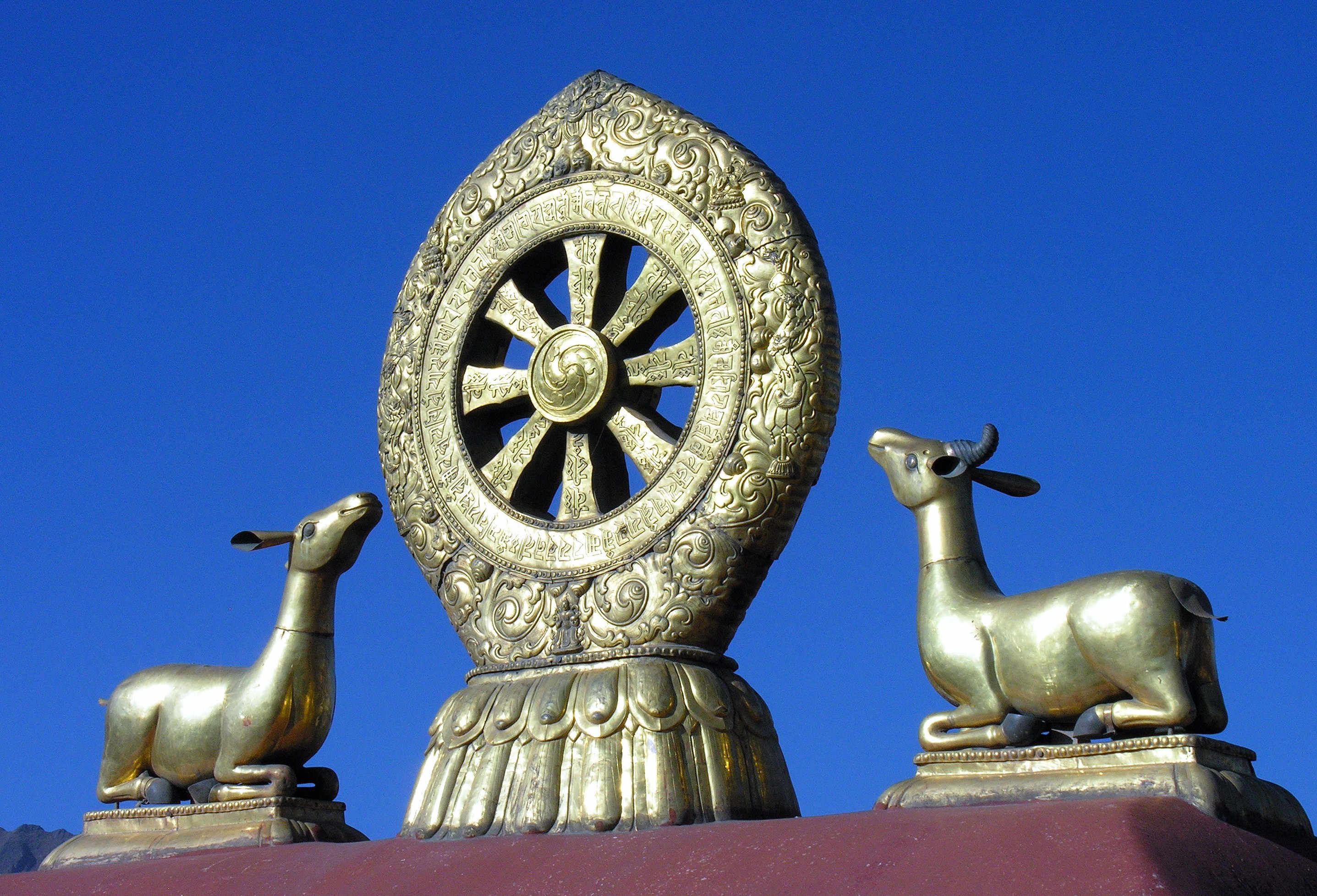 jokhang_dharma_wheel-5447.jpg