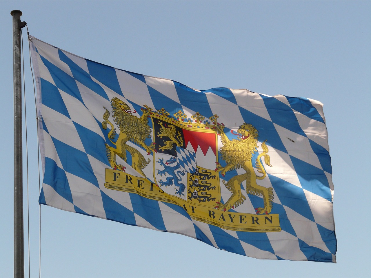 bavarian-flag-5885_1280.jpg