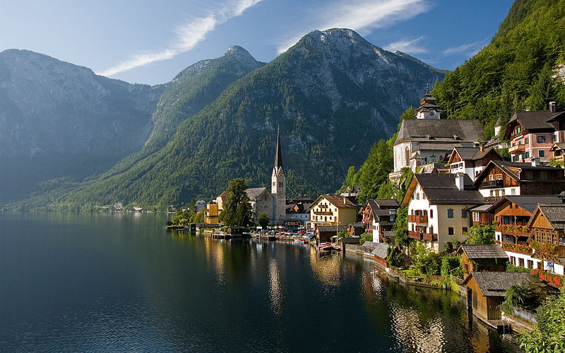 800px-Hallstatt_300.jpg