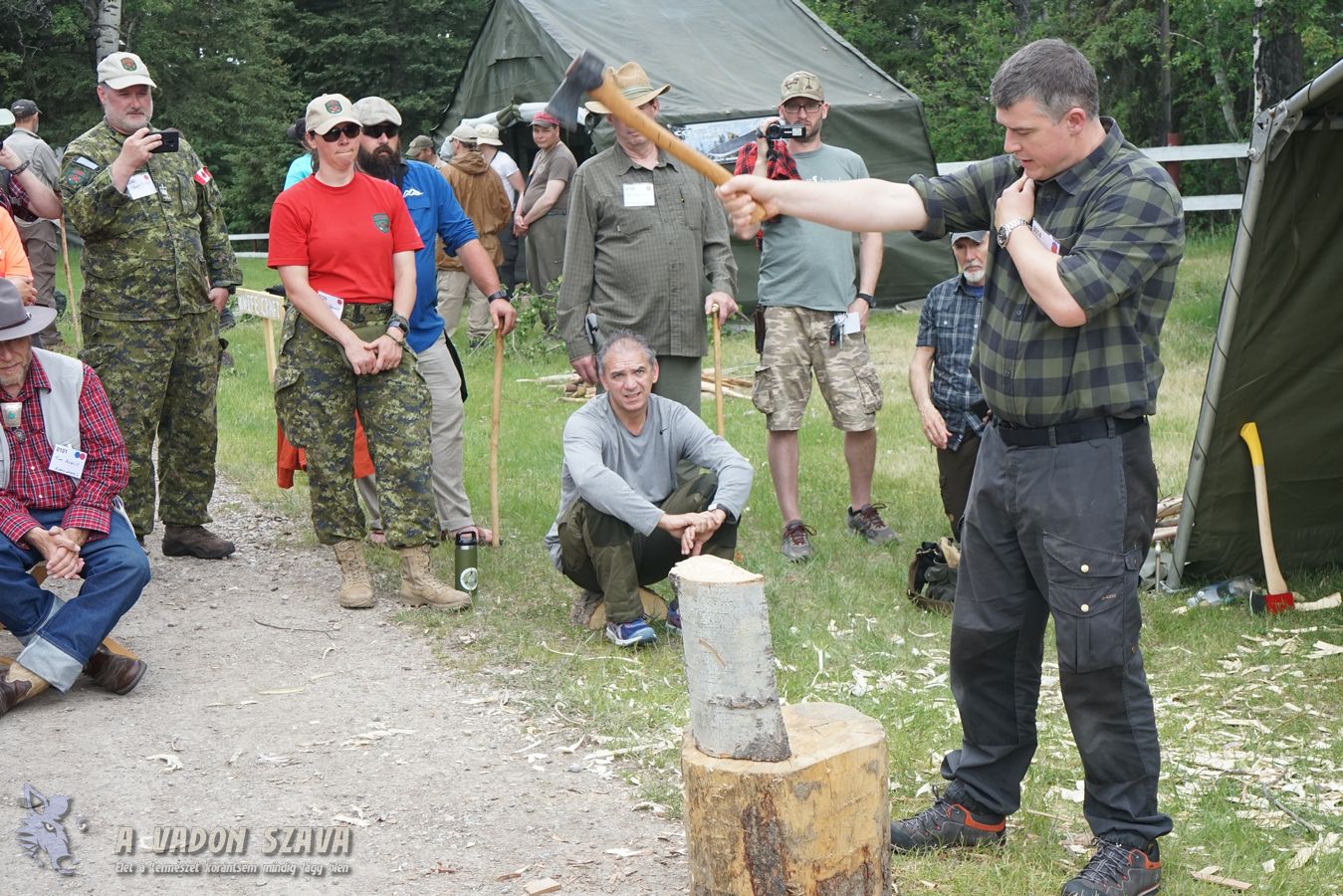 paul_kirtley_axe_bushcraft_symposium.jpg