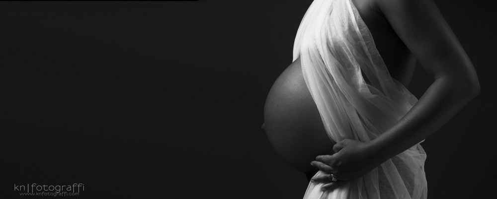 maternity photography harlow london essex pregnancy fine art bump2.jpg