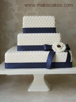 Square Dot Cake with Sugar Gerbera (Main) [640].jpg