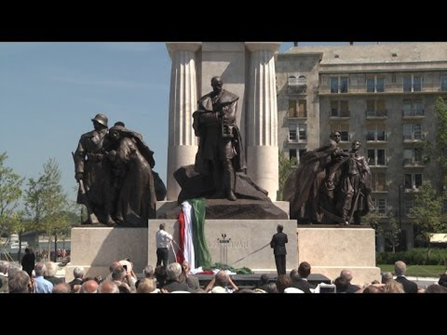 Orbán : Tisza István szobrának újraállítása új korszak szimbóluma lehet