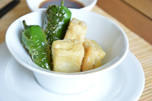 Sült tofu és paprika